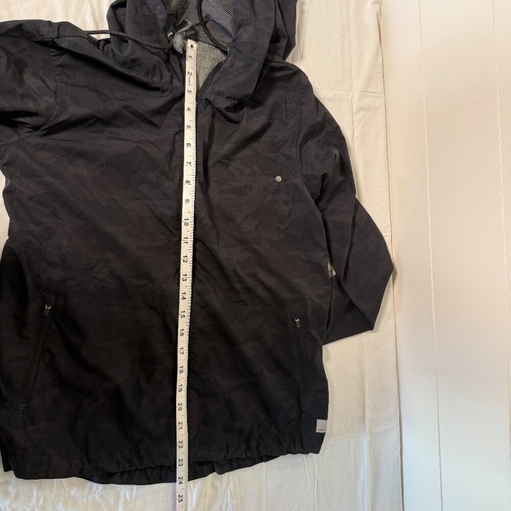 Vuori Full Zip Hooded Black Camo Jacket Size Small - Picture 13 of 14